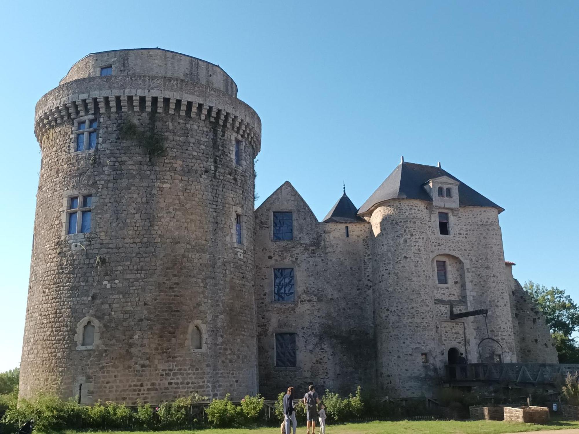 Gite De La Fecleval 6 Personnes Proche Du Puy Dufou Saint-Mesmin  Εξωτερικό φωτογραφία
